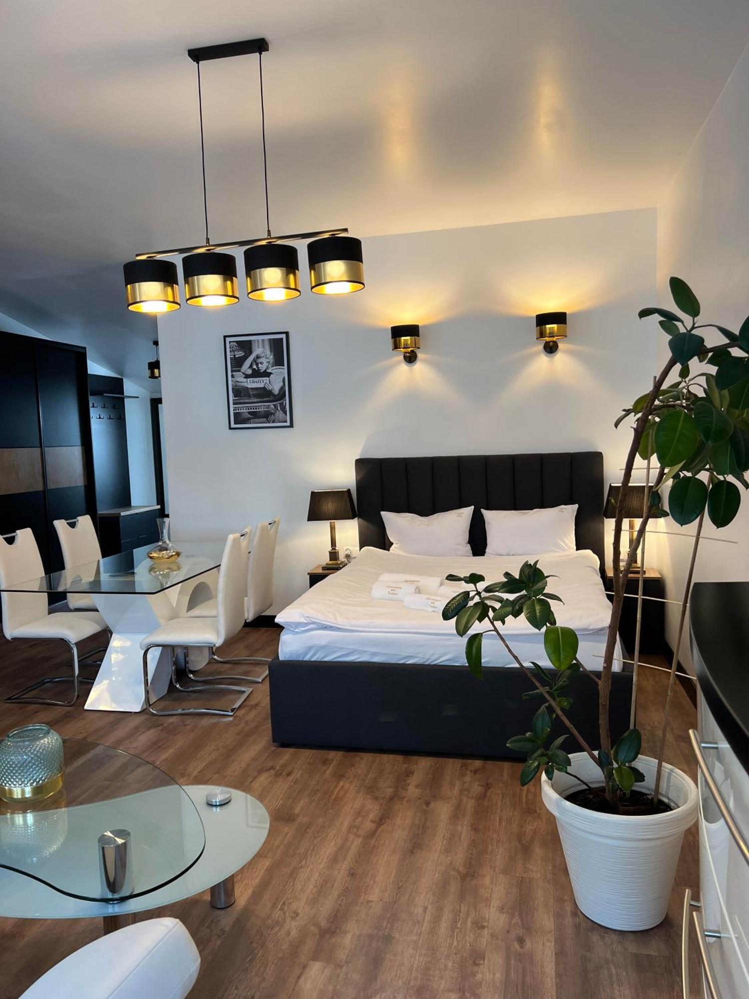 Apartamenty Pod Katedra Bielsko-Biała Ngoại thất bức ảnh