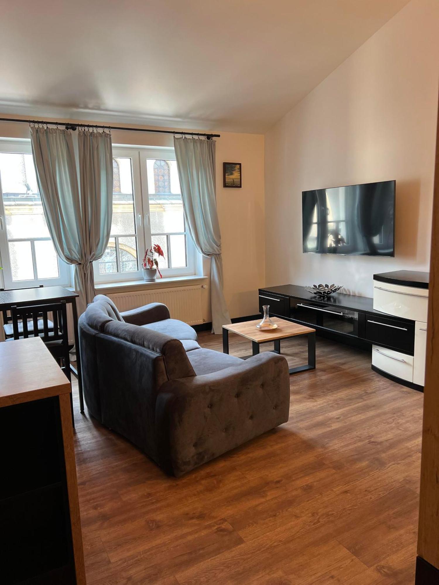 Apartamenty Pod Katedra Bielsko-Biała Ngoại thất bức ảnh